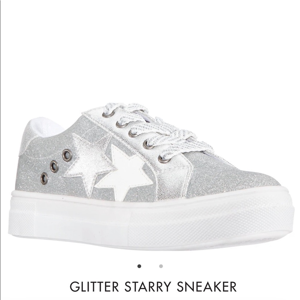 Girls glittery starry sneaker size 3